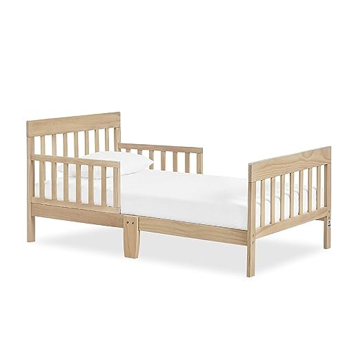 Dream On Me Finn Toddler Bed in Vintage White Oak, Greenguard Gold and JPMA Certified, Non-Toxic Finish, Made of Sustainable New Zealand Pinewood, Wooden Nursery Furniture