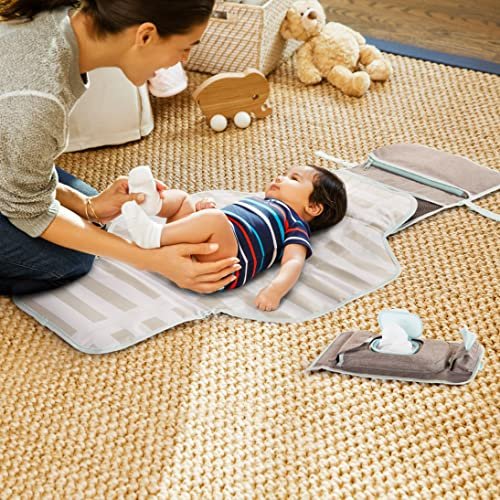 Munchkin Portable Changing Pad – Lightweight and Compact Baby Diaper Changing Mat with Silver-Ion Technology, Includes 12 Diaper Disposal Bags, Grey