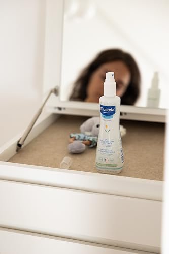 Mustela Baby Hair Styler & Skin Freshener - with Natural Avocado & Chamomile Water - Vegan & Hypoallergenic - 6.76 fl. oz.