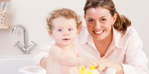 How Long Should Baby Bath Time Last?