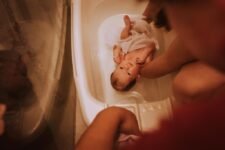 How to Create a Baby Bathing Routine That Works for Your Family